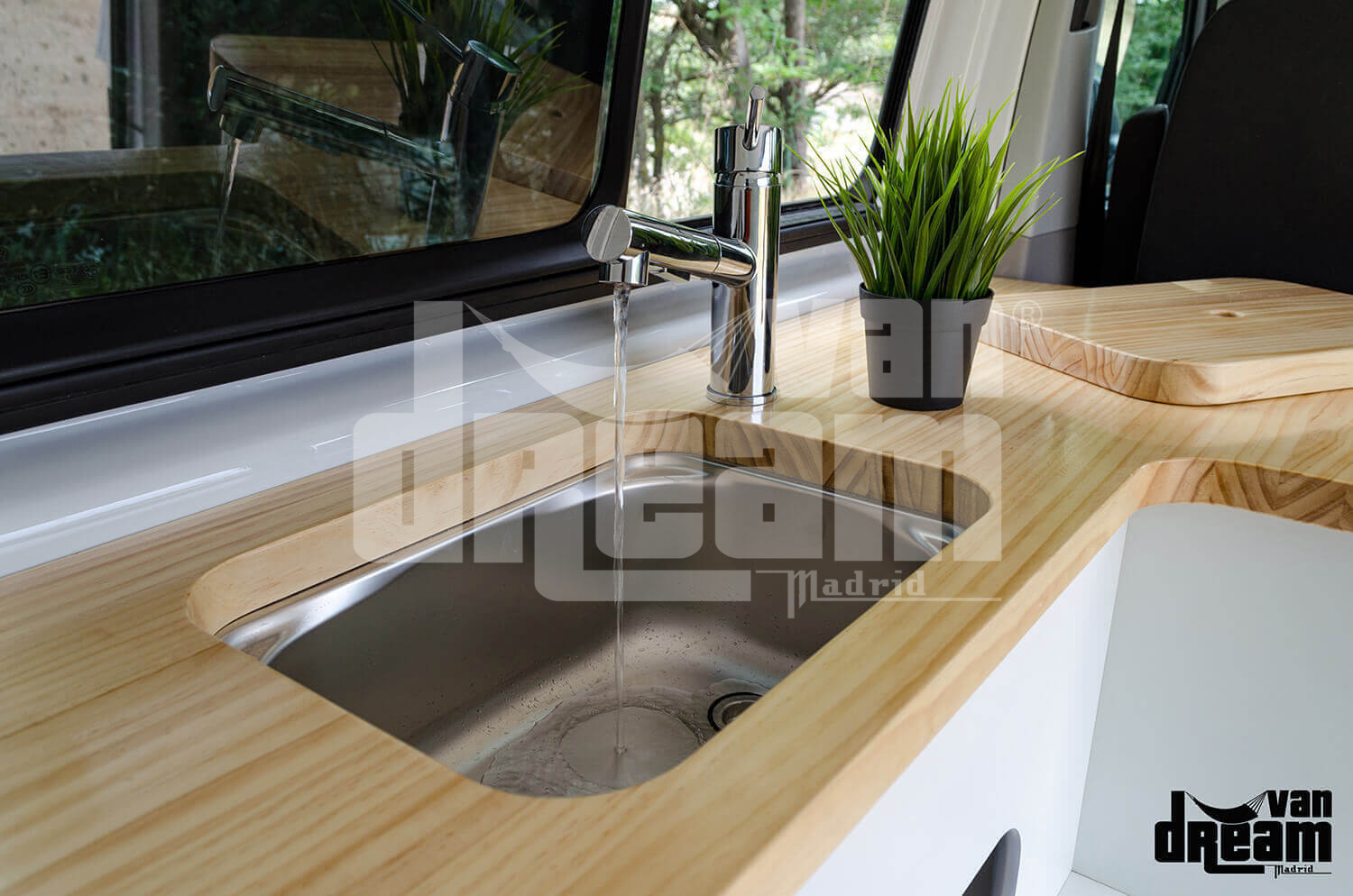 van-dream-instalaciones-de-agua-furgonetas-camper-005