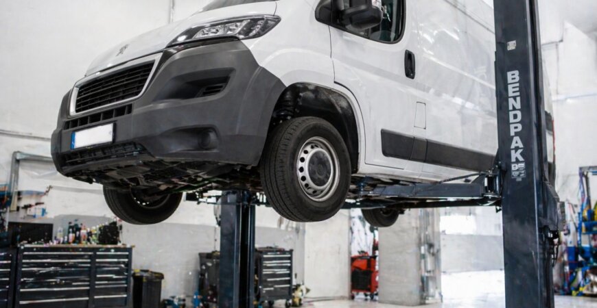 mantenimiento de furgoneta camper en taller